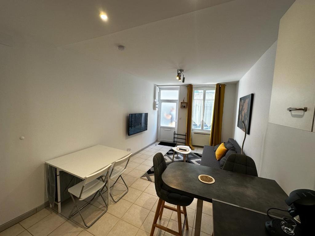 Le Saint Maixent, Maison De Ville, Baby Foot, Wifi מראה חיצוני תמונה